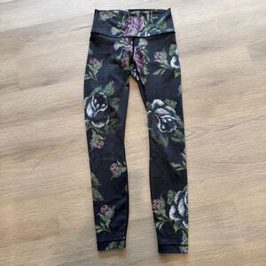 Lululemon Garden Party Pixelated Floral Leggings 4 Athleisure Cottagecore